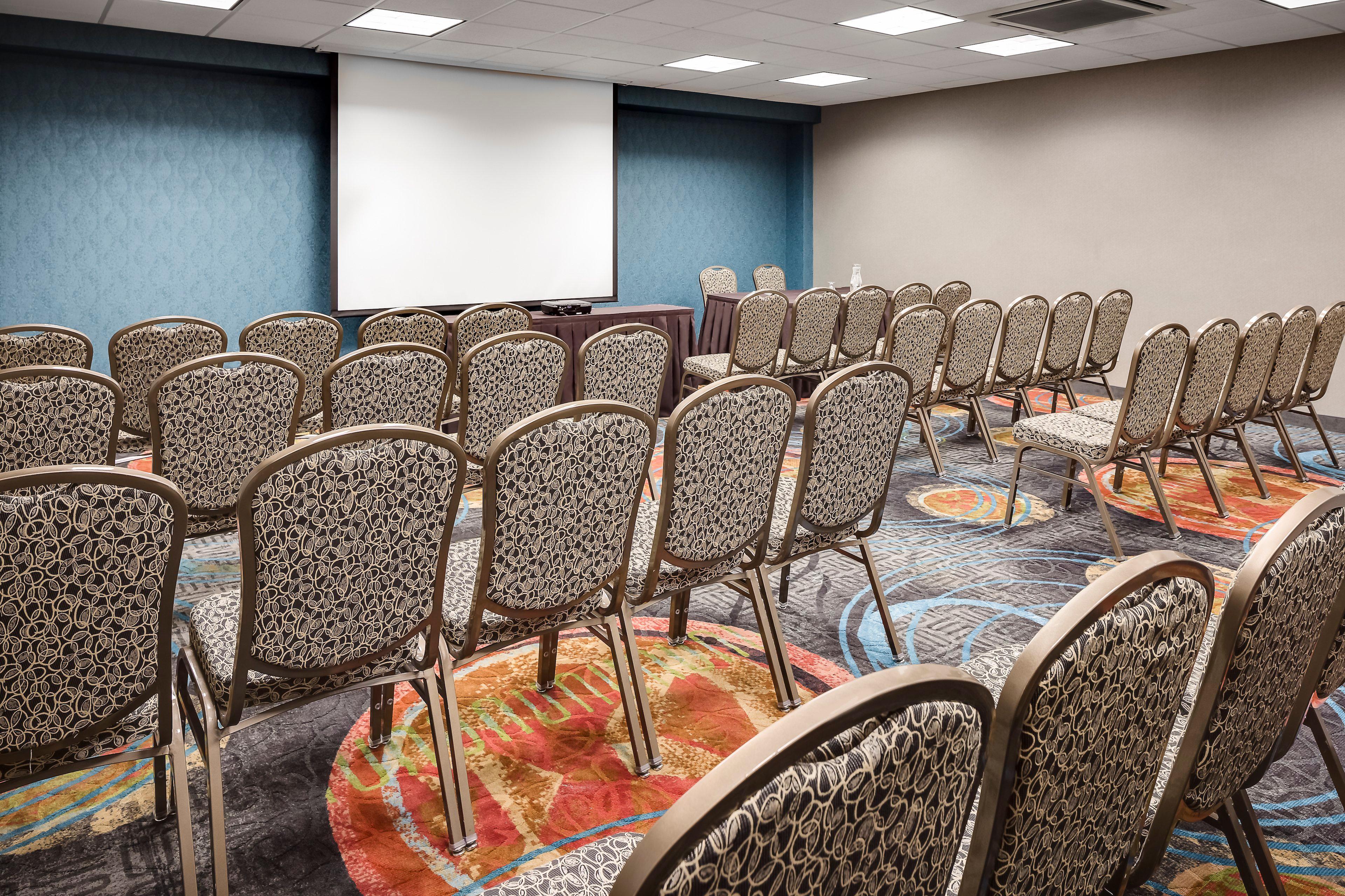 Holiday Inn Wichita East I-35 By Ihg Exterior foto