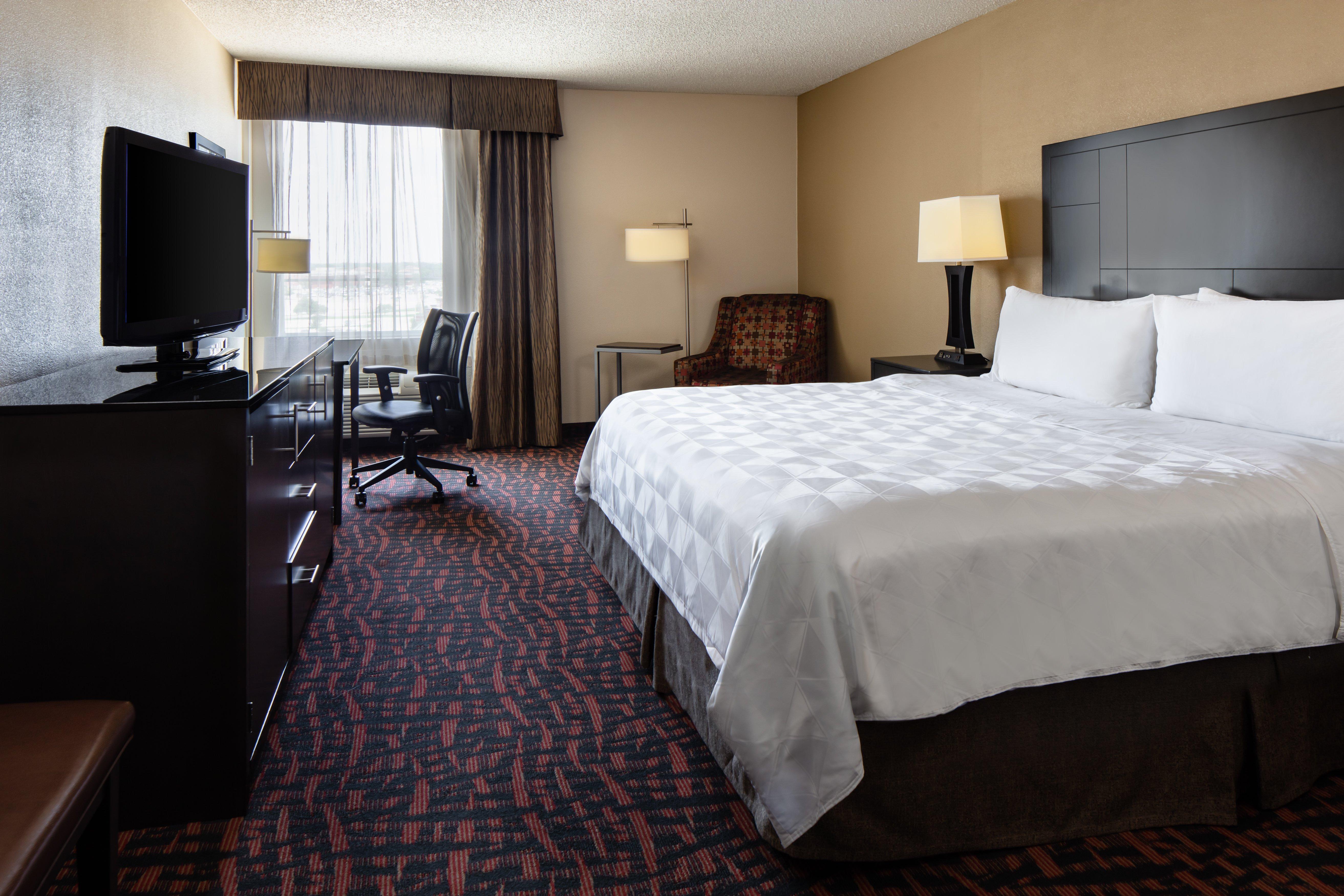 Holiday Inn Wichita East I-35 By Ihg Exterior foto